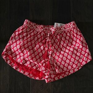 Vineyard Vines Red and White Patterned Women Shorts NWT